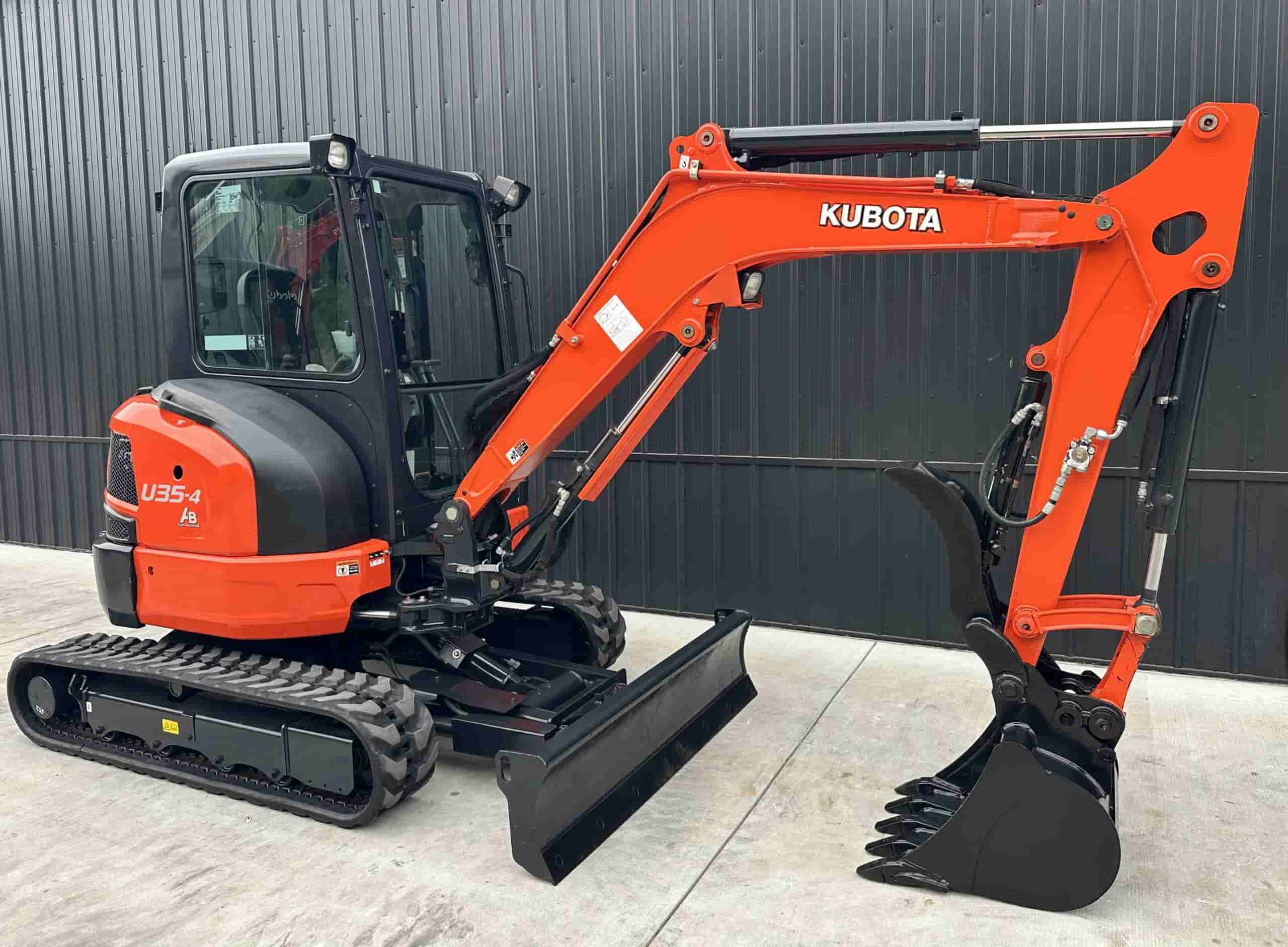 2020 KUBOTA U35-4
